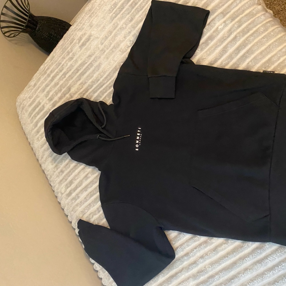 Men’s black Sonneti hoodie size Medium